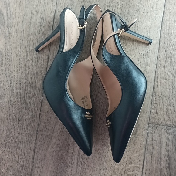 Authentic Coach Ally Pump in black - Picture 6 of 8